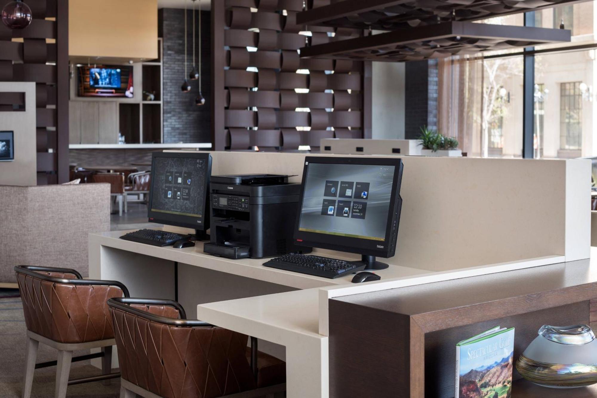 Courtyard By Marriott Phoenix Downtown Exterior foto