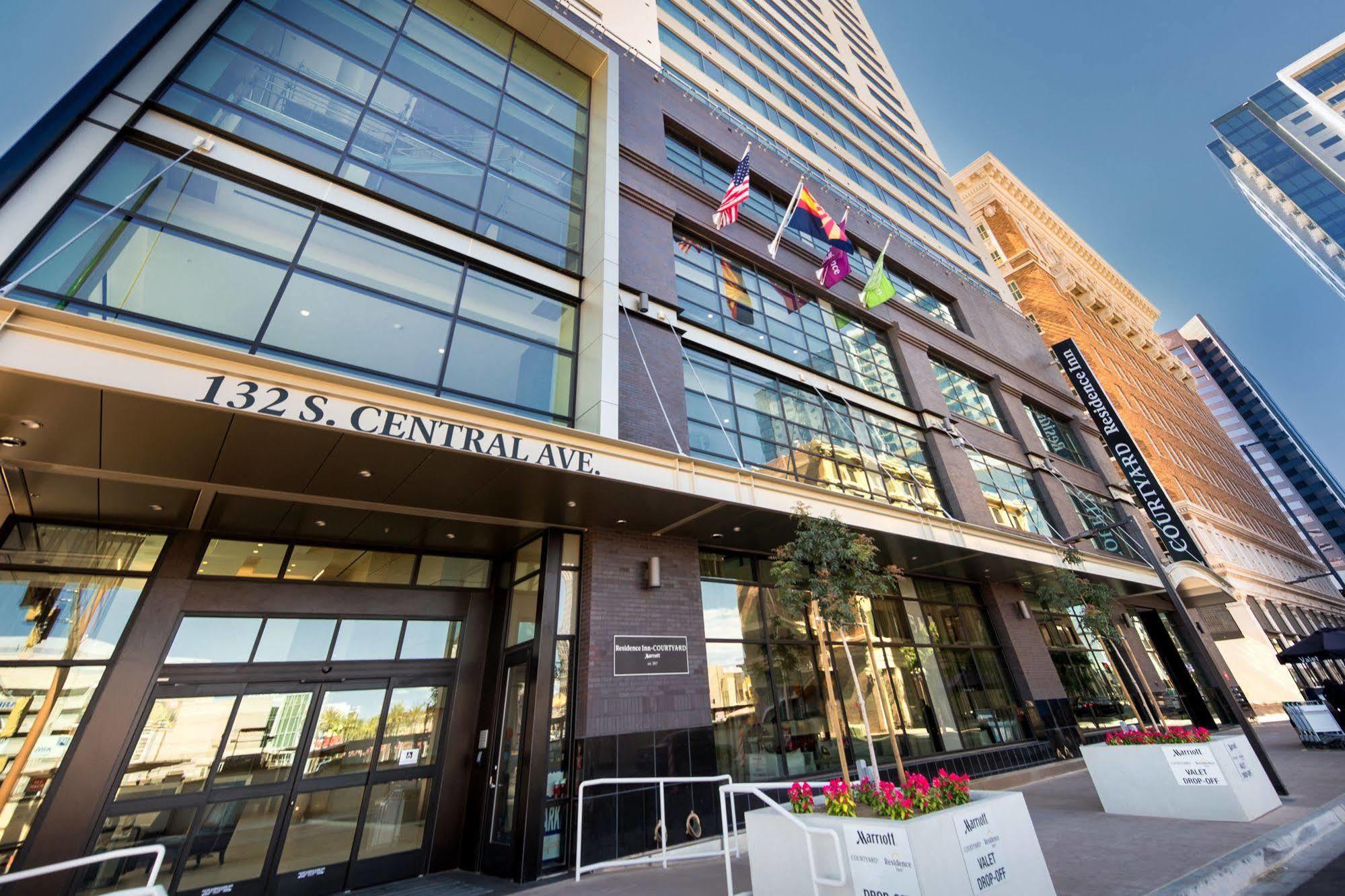 Courtyard By Marriott Phoenix Downtown Exterior foto