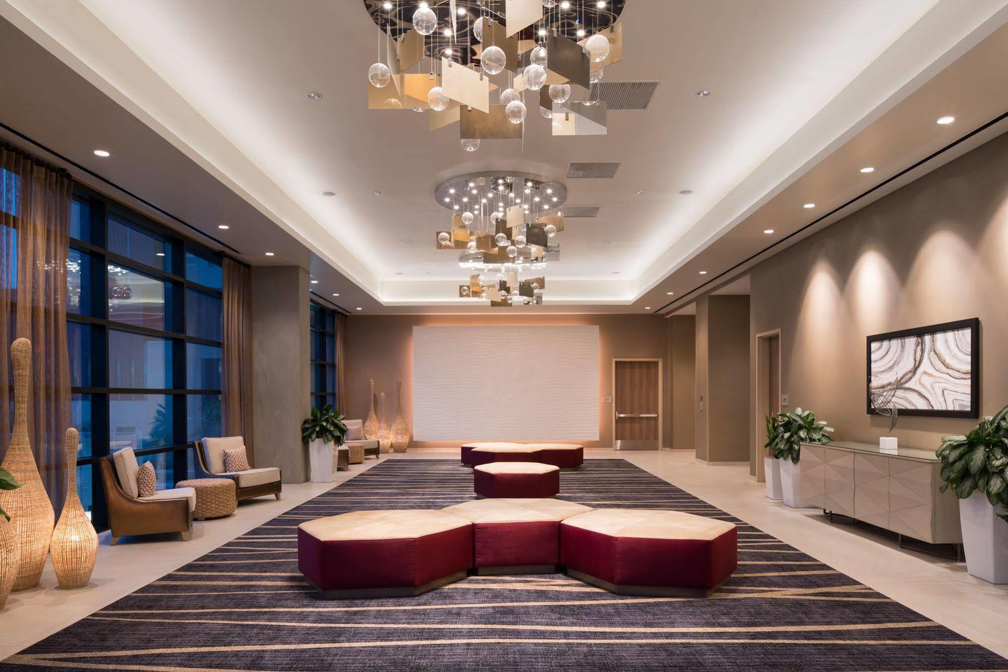 Courtyard By Marriott Phoenix Downtown Exterior foto